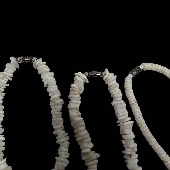 Vintage Shell Necklaces Lot of Three White‎ Chips Barrel Clasps - Picture 3 of 9